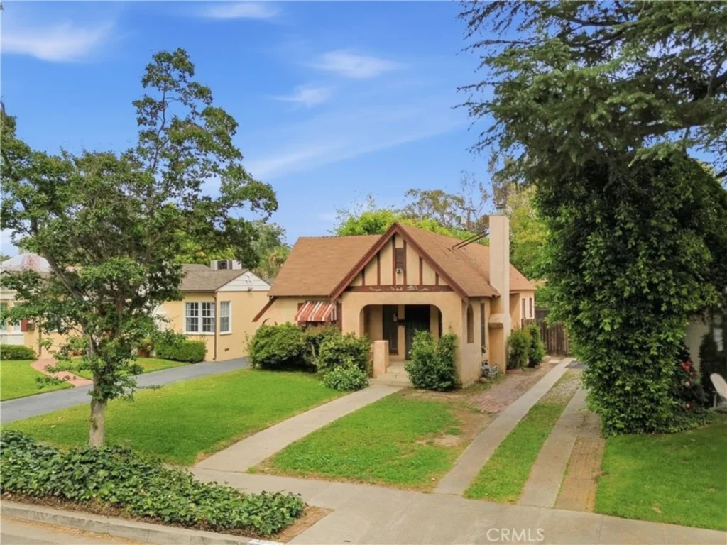 Pareli Los Angeles Realtor